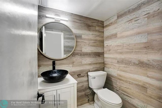 3 of 27 - 5495 Ne 25th Ave 204, Fort Lauderdale, FL