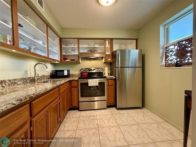1 of 20 - 2800 Nw 47th Ter 403b, Fort Lauderdale, FL