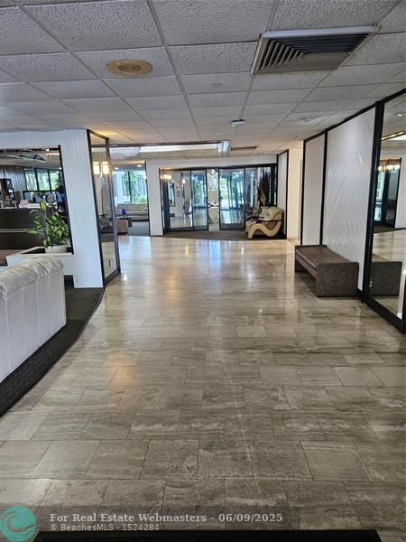 4 of 43 - 4200 Hillcrest Dr 910, Hollywood, FL