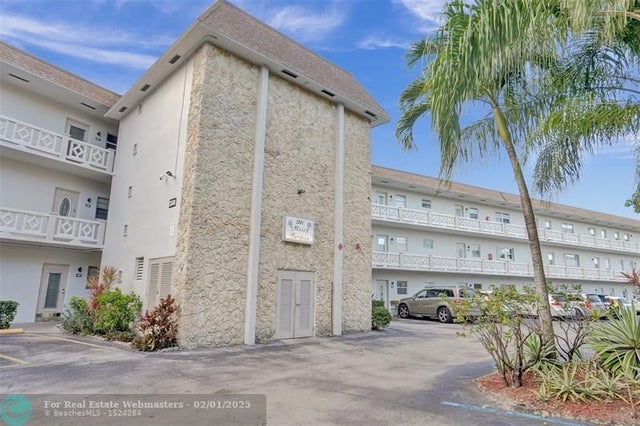2 of 27 - 3501 Nw 47th Ave 601, Lauderdale Lakes, FL