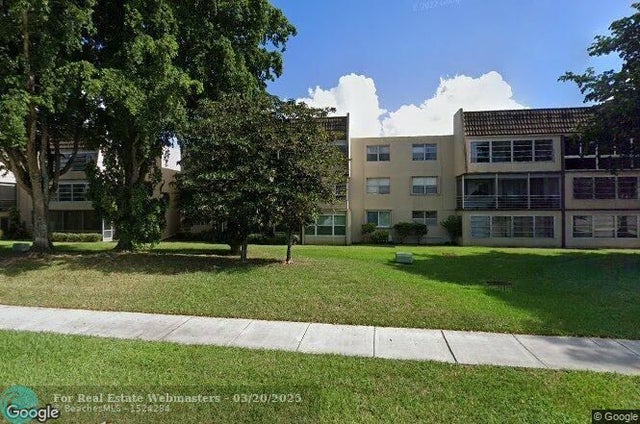5 of 30 - 9301 Lime Bay Blvd 204, Tamarac, FL
