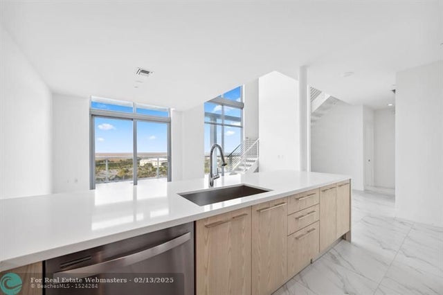 3 of 39 - 2000 Metropica Way Ph11, Sunrise, FL