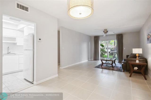 4 of 14 - 1500 Se 15th Street 112, Fort Lauderdale, FL
