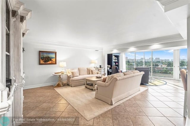2 of 30 - 3050 Ne 47th Ct 403, Fort Lauderdale, FL