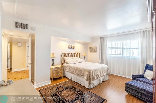 5 of 30 - 3050 Ne 47th Ct 403, Fort Lauderdale, FL