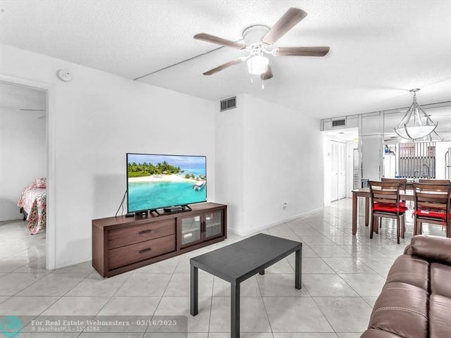 1 of 27 - 10405 Sunrise Lakes Blvd 304, Sunrise, FL