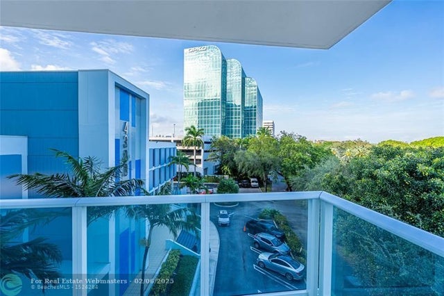 2 of 33 - 4250 Biscayne Blvd 402, Miami, FL
