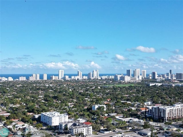 2 of 10 - 1925 Madison St 4, Hollywood, FL