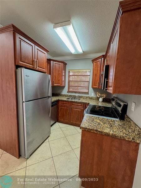 5 of 10 - 1925 Madison St 4, Hollywood, FL
