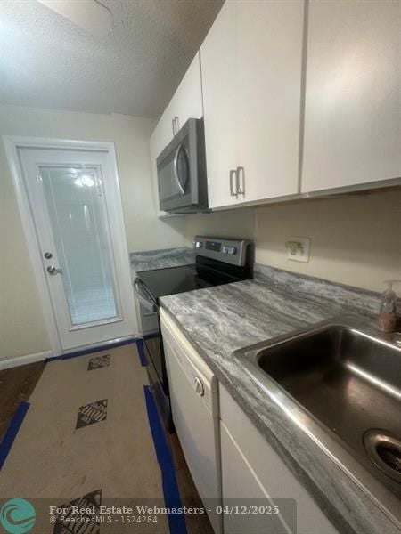 2 of 24 - 2731 Ne 14 Street Cswy 135, Pompano Beach, FL