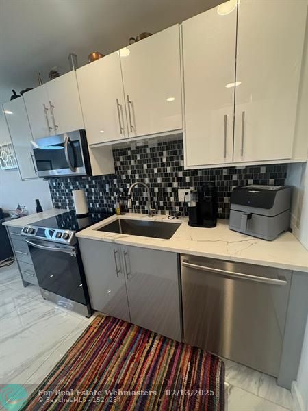 1801 Ne 62nd St 209, Fort Lauderdale