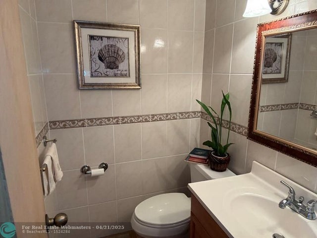 5 of 24 - 802 Se 7th St 306, Deerfield Beach, FL