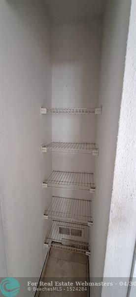 4 of 23 - 2860 Somerset Dr 416, Lauderdale Lakes, FL