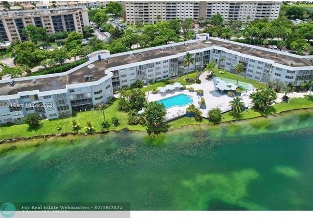 1 of 10 - 877 Ne 195th St 217, Miami, FL