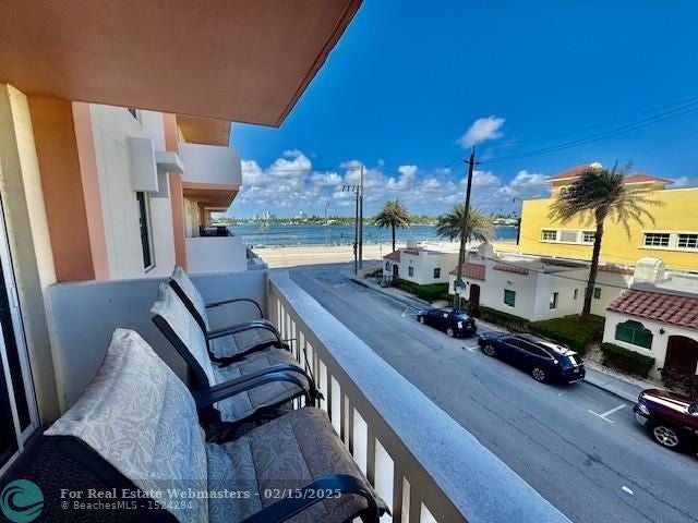3 of 21 - 801 S Ocean Dr 303, Hollywood, FL