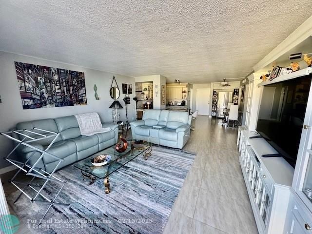 4 of 21 - 801 S Ocean Dr 303, Hollywood, FL