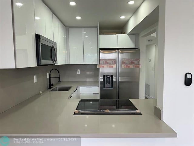 2 of 28 - 9061 Sunrise Lakes Blvd 212, Sunrise, FL