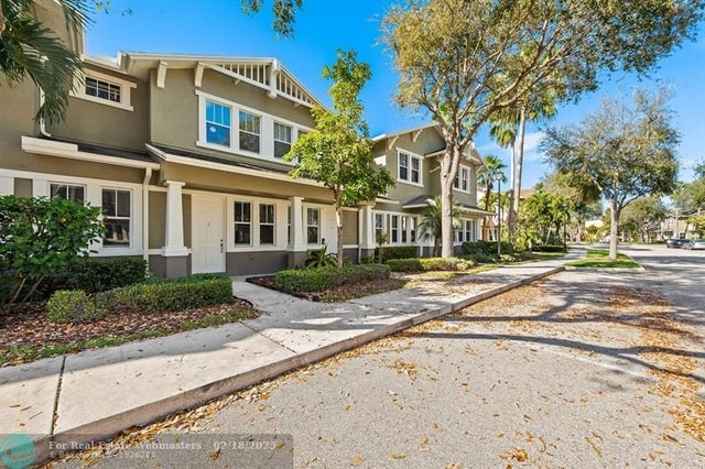 580 Pacific Grove Dr 3, West Palm Beach