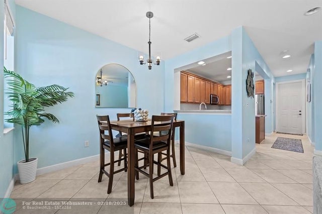 5 of 31 - 580 Pacific Grove Dr 3, West Palm Beach, FL