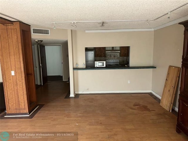2 of 3 - 4174 Inverrary Dr 410, Lauderhill, FL