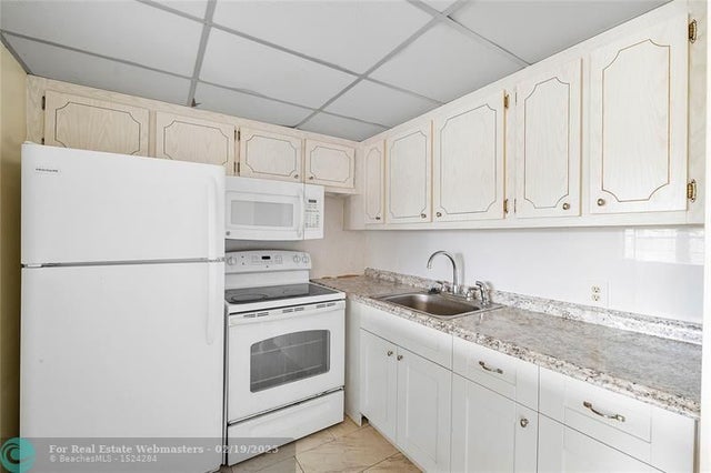 3 of 12 - 358 Dorset I 358, Boca Raton, FL