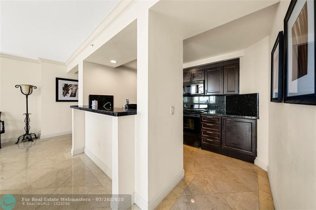 4 of 23 - 601 N Ft Lauderdale Bch Blvd 1008, Fort Lauderdale, FL