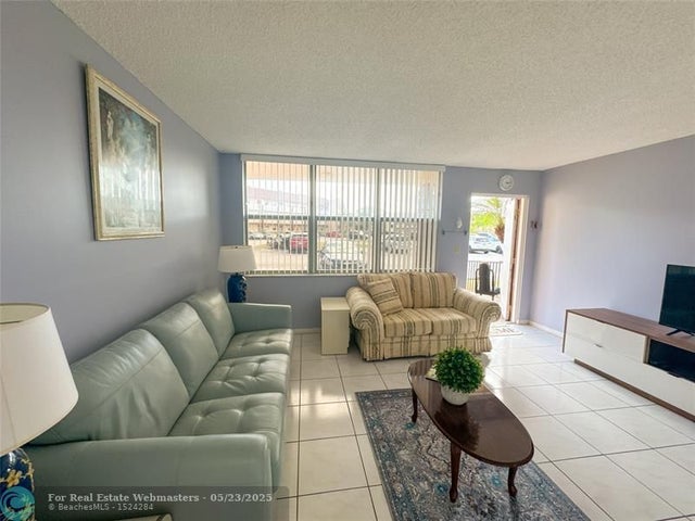 3 of 20 - 9021 Sunrise Lakes Blvd 118, Sunrise, FL