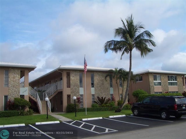 1 of 15 - 2737 Ne 28th St 7w, Lighthouse Point, FL