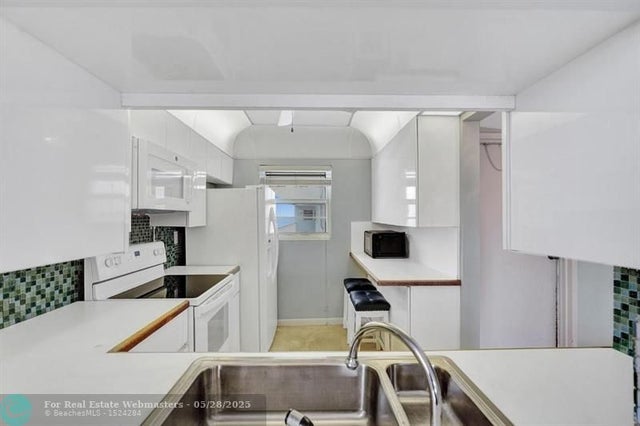 5 of 36 - 4540 N Ocean Dr 506, Lauderdale By The Sea, FL