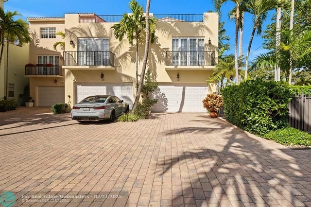 1 of 30 - 1127 Ne 18th Ave 1127, Fort Lauderdale, FL