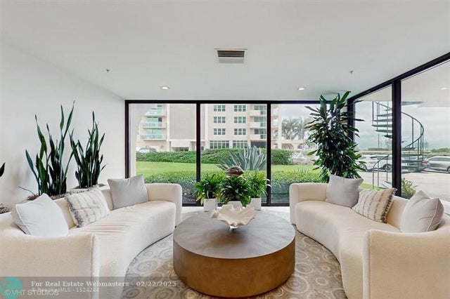1 of 38 - 5460 N Ocean Drive 1d, Singer Island, FL
