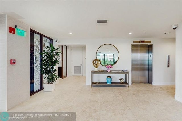 2 of 38 - 5460 N Ocean Drive 1d, Singer Island, FL