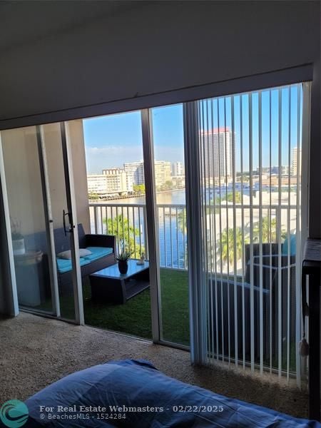3 of 33 - 1965 S Ocean Dr 6h, Hallandale, FL