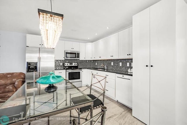 2 of 26 - 15 Seville Drive A, Delray Beach, FL