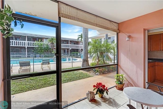 4 of 26 - 160 Ne 8th Ave 4a, Hallandale, FL