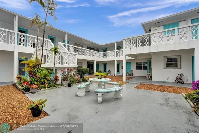 2 of 37 - 1833 Monroe St 20, Hollywood, FL