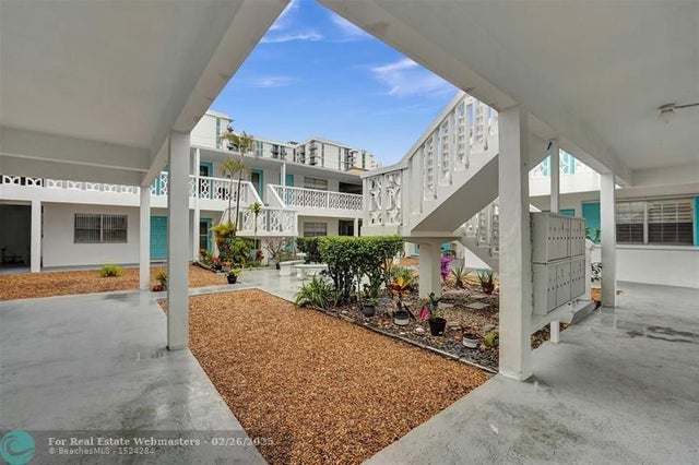 3 of 37 - 1833 Monroe St 20, Hollywood, FL