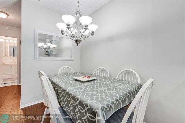 5 of 37 - 1833 Monroe St 20, Hollywood, FL