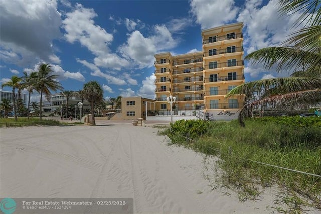 2 of 28 - 1815 N Surf Rd 403, Hollywood, FL