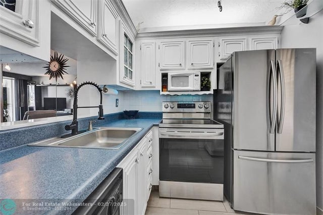 2 of 34 - 2831 Somerset Dr 107, Lauderdale Lakes, FL