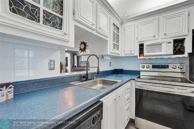 3 of 34 - 2831 Somerset Dr 107, Lauderdale Lakes, FL