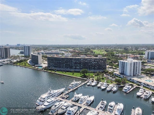 4 of 39 - 136 Lakeshore Dr 10, North Palm Beach, FL