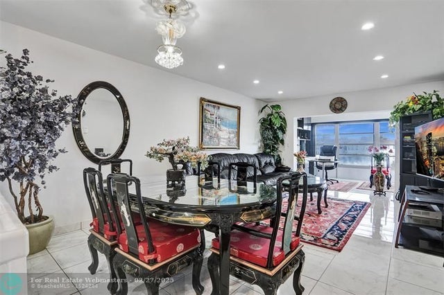 3 of 27 - 4706 Nw 36th St 605, Lauderdale Lakes, FL
