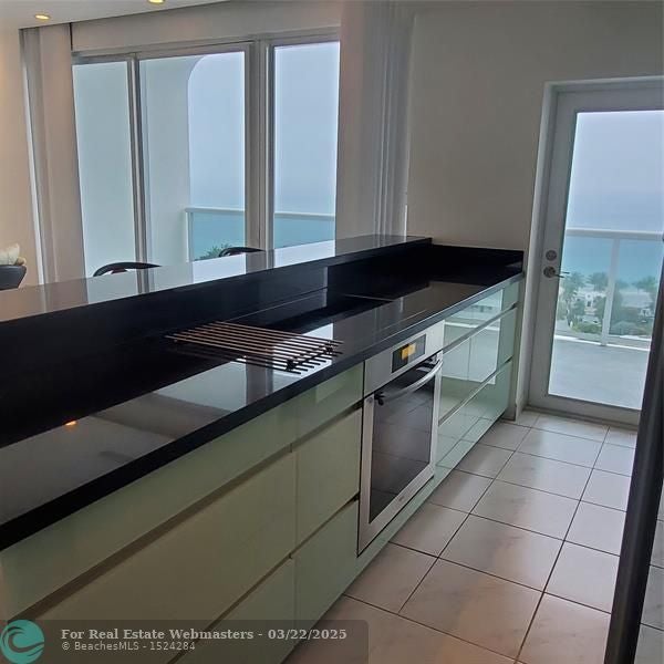 4 of 39 - 2841 N Ocean Blvd 2008, Fort Lauderdale, FL