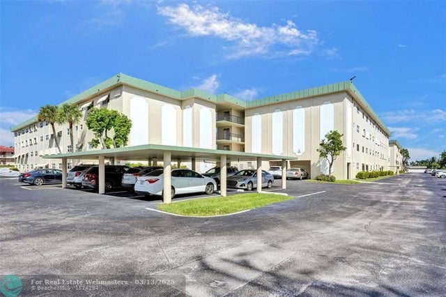 2 of 46 - 810 Se 7th St 303, Deerfield Beach, FL