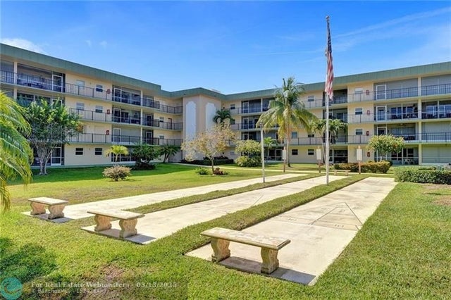 3 of 46 - 810 Se 7th St 303, Deerfield Beach, FL