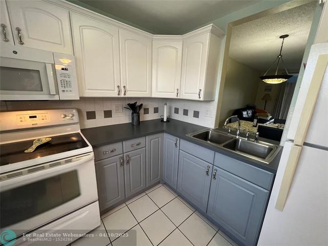 1 of 36 - 5750 Nw 64th Ave 208, Tamarac, FL