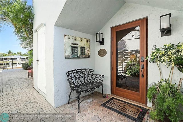 3 of 56 - 2743 Ne 28th Ct 3, Lighthouse Point, FL