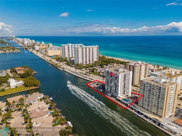 1 of 30 - 1400 S Ocean Dr 1605, Hollywood, FL