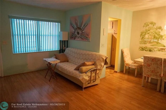 4 of 35 - 160 Ne 8th Ave 25b, Hallandale, FL